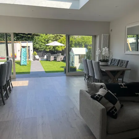 Modern 4 Bedroom House South Dublin *