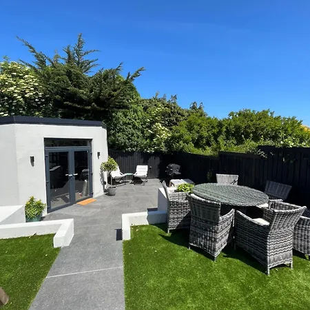 Modern 4 Bedroom House South Dublin *