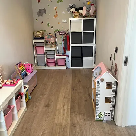 펜션 Modern 4 Bedroom House South Dublin 블랙록