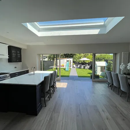 Holiday home Modern 4 Bedroom House South Dublin *