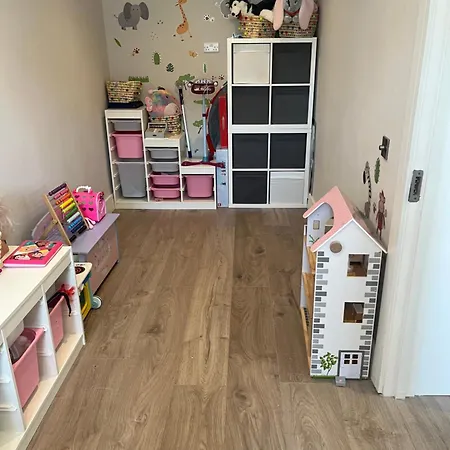 Modern 4 Bedroom House South Dublin * Blackrock (Dublin)